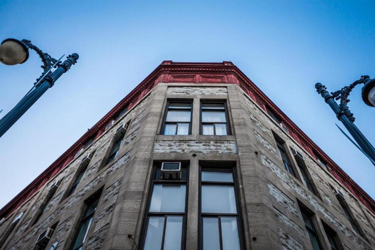 Hotel Abri Du Voyageur Montreal Bagian luar foto