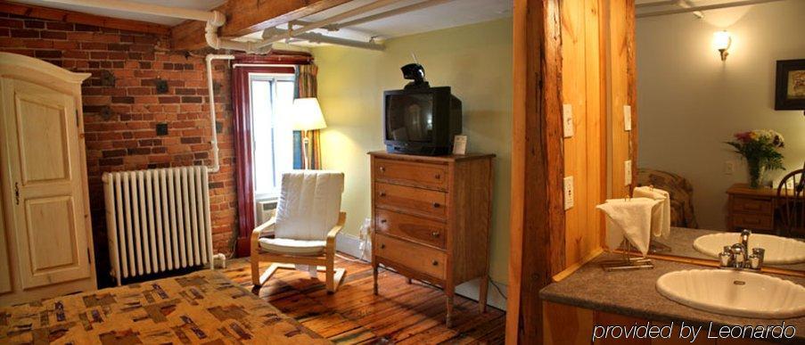Hotel Abri Du Voyageur Montreal Ruang foto