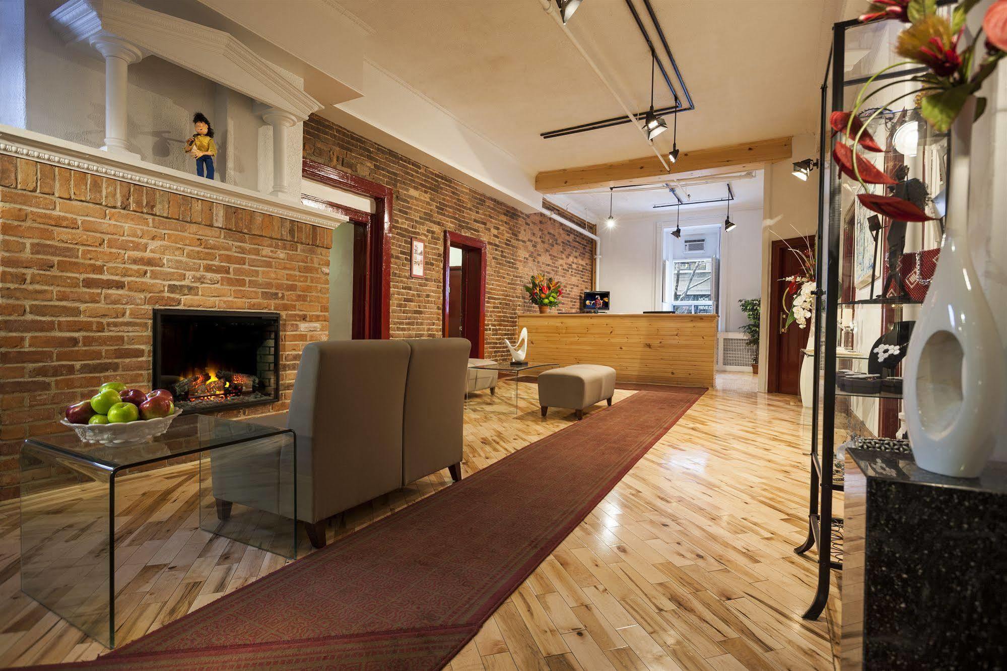 Hotel Abri Du Voyageur Montreal Bagian luar foto